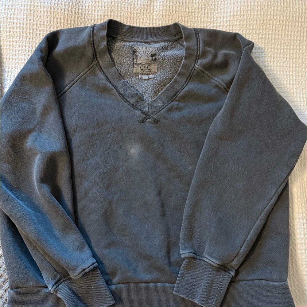 C&C California Women's Sun‎ Washed Black V-neck Sweatshirt Size L